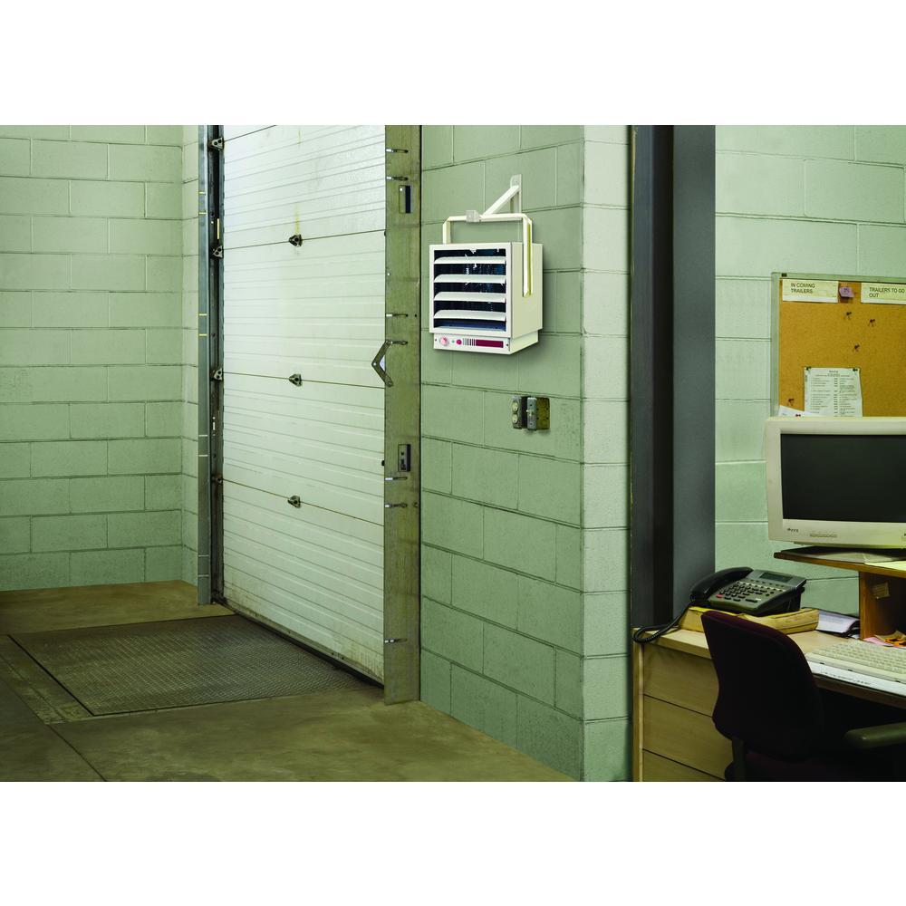 911ca45245677d098a592d2684a690e72c364ea4_103-1